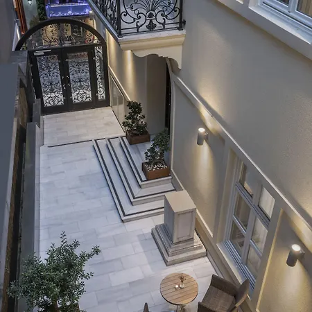 Akka Taksim Hotel